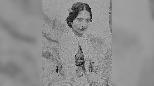 बॉलीवुड की फेमस मौसी के रोल में फेमस हुई ये एक्ट्रेस, 12 साल की उम्र में शादी, हीरोइन का रोल किया था रिजेक्ट