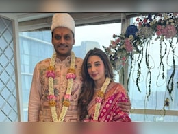 Yugendra Pawar Engagement: युगेंद्र पवार- तनिष्काचा साखरपुडा संपन्न! पाहा पवार फॅमिलीचे खास फोटोसेशन Yugendra Pawar Engagement: युगेंद्र पवार- तनिष्काचा साखरपुडा संपन्न! पाहा पवार फॅमिलीचे खास फोटोसेशन