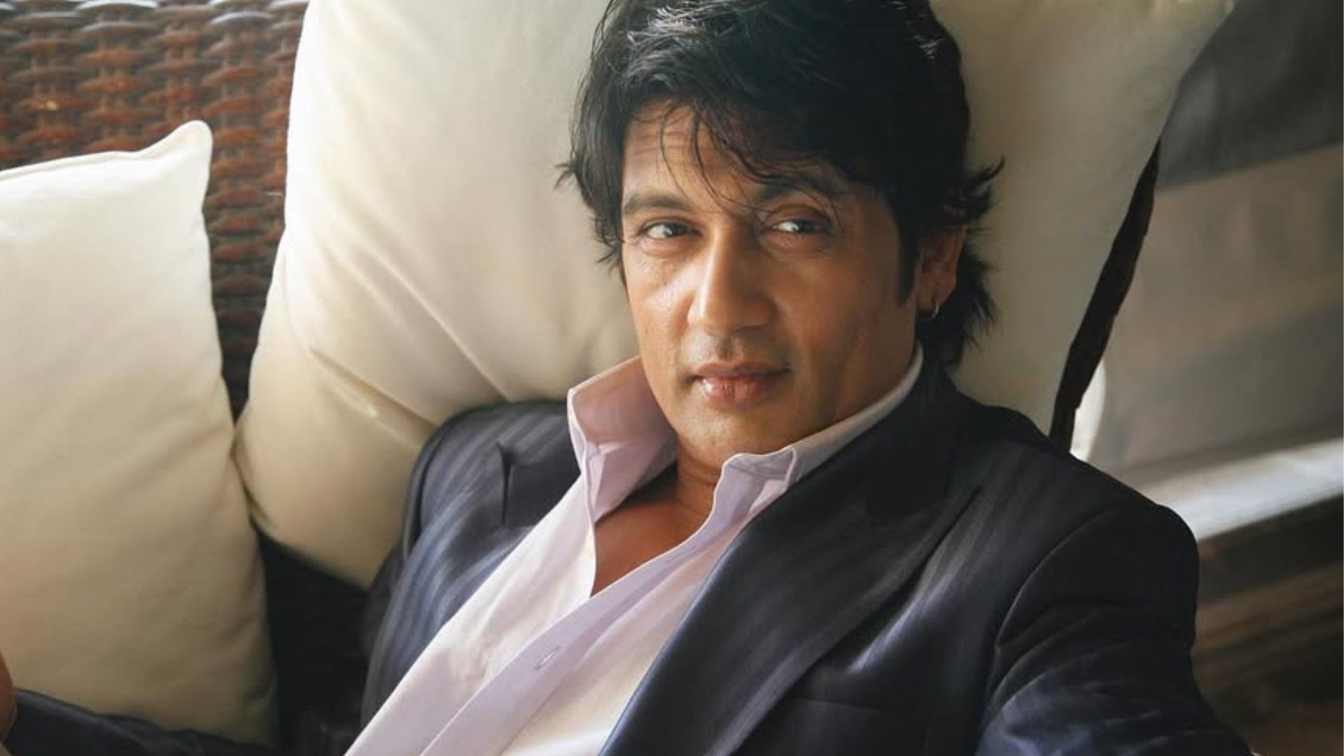 Shekhar Suman Thanks "Prima Donna" Rekha For Starring Opposite Him In <i>Utsav</i> When He Was "A Rank Newcomer"