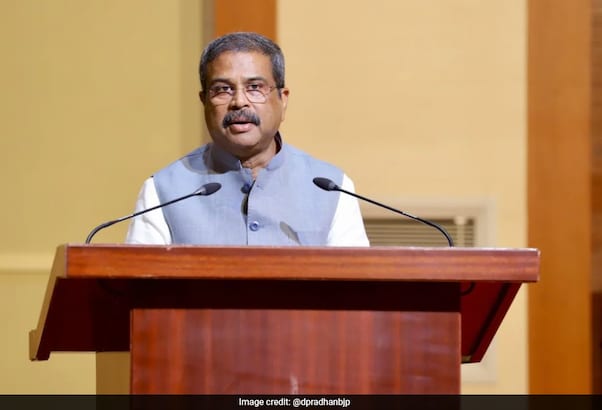 भोपाल में बोले धर्मेंद्र प्रधान- नारी शक्ति की भागीदारी से ही साकार होगा 'विकसित भारत'