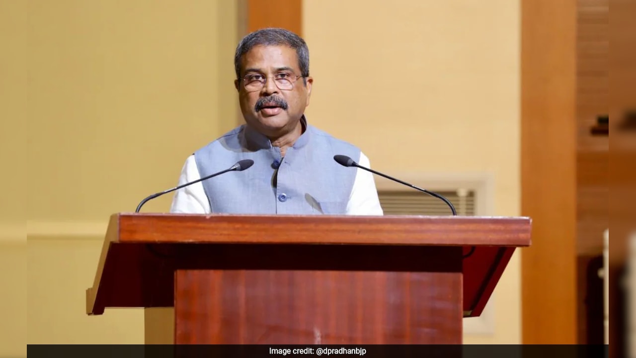 भोपाल में बोले धर्मेंद्र प्रधान- नारी शक्ति की भागीदारी से ही साकार होगा 'विकसित भारत'