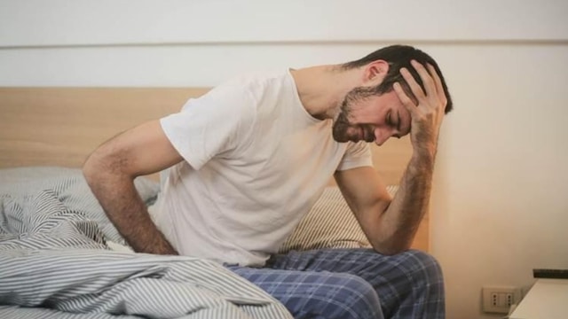 Across all body areas studied, pain prevalence was found to increase most sharply before age 55