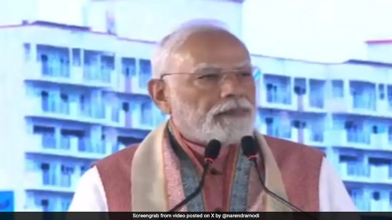 PM Modi Inaugurates Flats For MPs, Takes A Veiled 'Bihar' Jab At Opposition PM Modi Inaugurates Flats For MPs, Takes A Veiled 'Bihar' Jab At Opposition