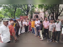 धामनोद में BJP कार्यकर्ता से मारपीट मामले ने तूल पकड़ा, DGP और कलेक्टर से की कार्रवाई की मांग धामनोद में BJP कार्यकर्ता से मारपीट मामले ने तूल पकड़ा, DGP और कलेक्टर से की कार्रवाई की मांग