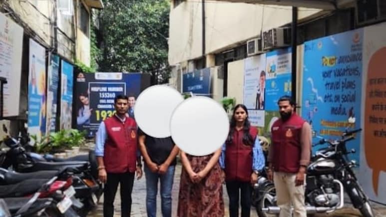 सात साल पहले 2 किलो सोना लेकर हुए थे फरार, दिल्‍ली पुलिस ने एयरपोर्ट पर ही बंटी-बबली को धरा