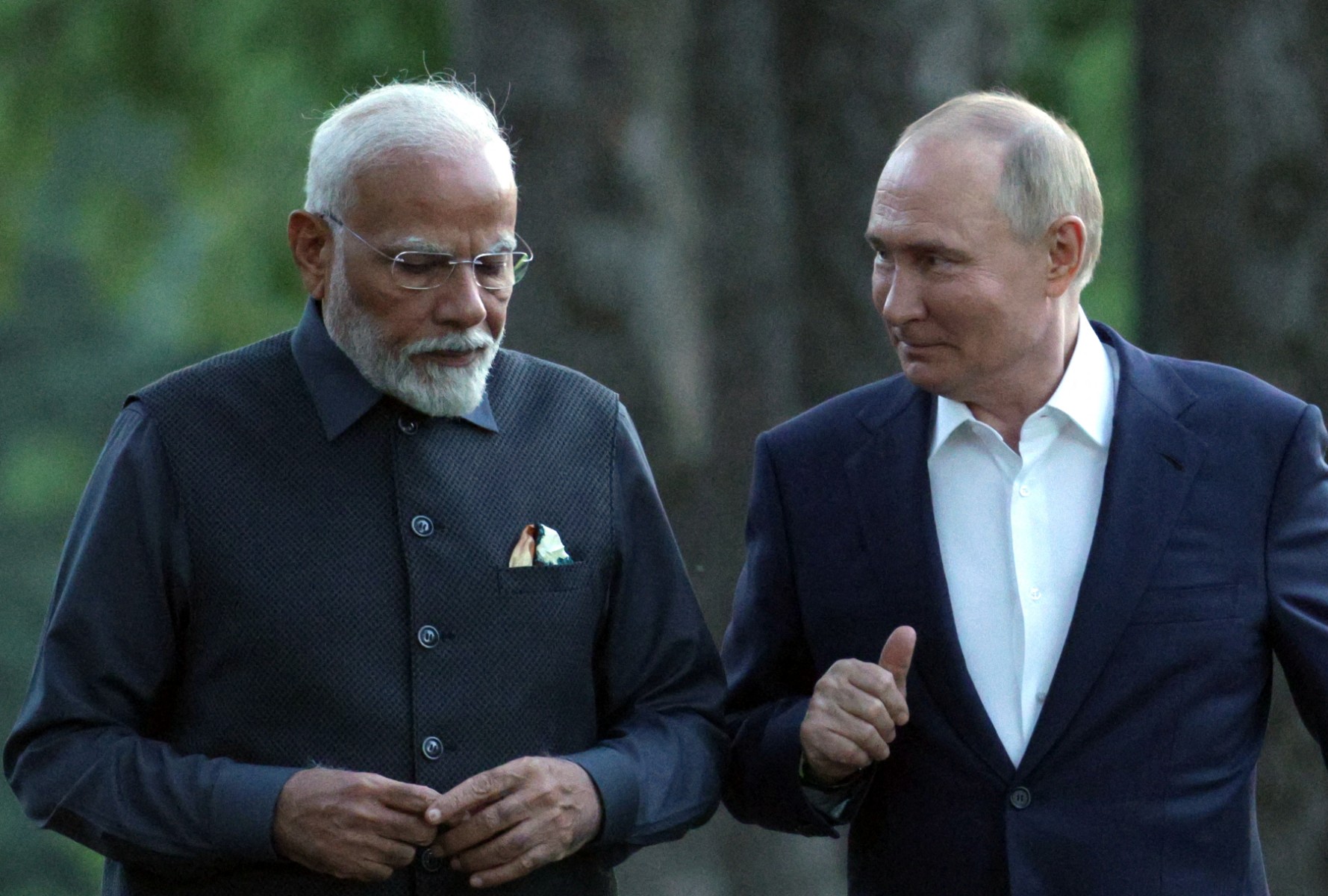 Russia Offers 5% Discount On Oil To India Amid Trump Tariff Tensions