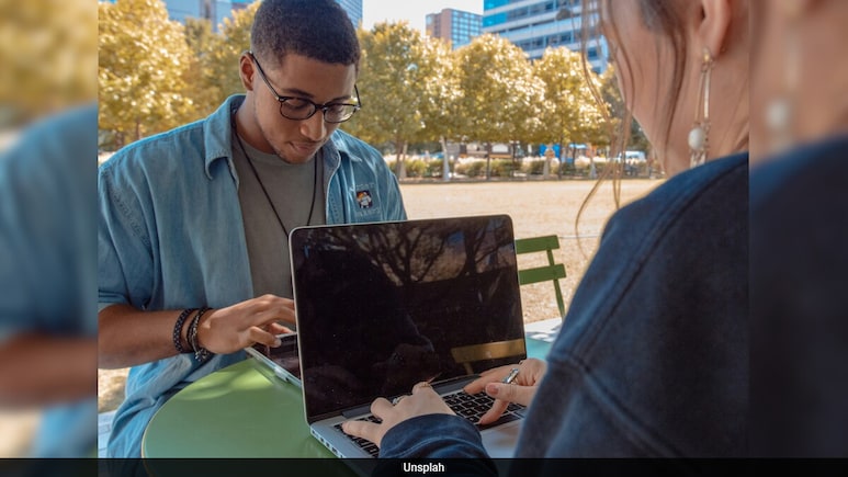 'Corporate Ladder Is Gone': India's Mid-Career Workers In 30s, 40s Face A Harsh Reset