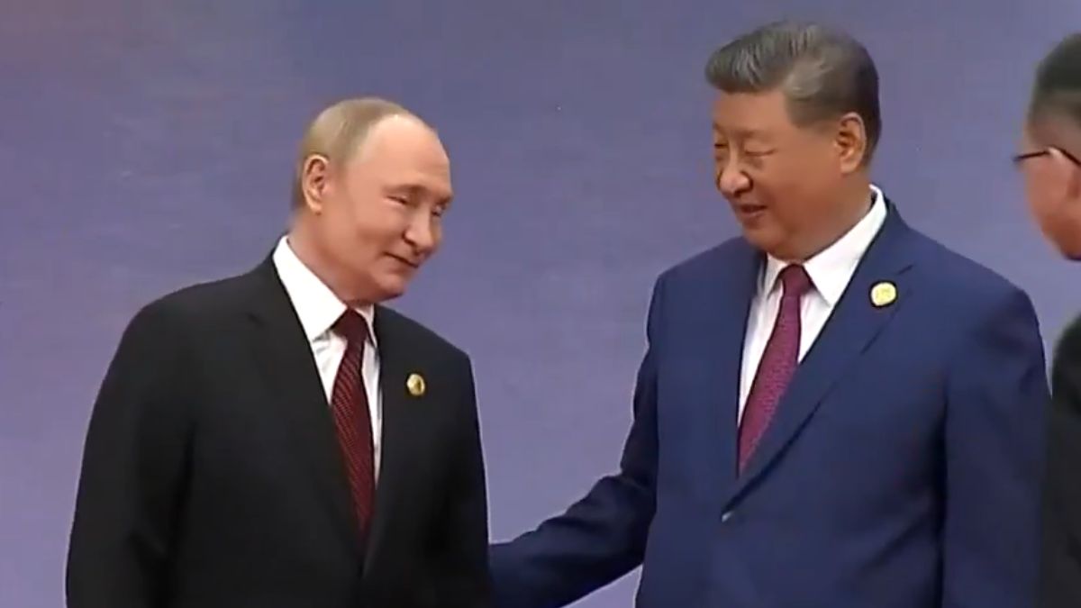 Xi Jinping, Putin's Minute-Long Chat Puts Bonhomie On Display At SCO Summit