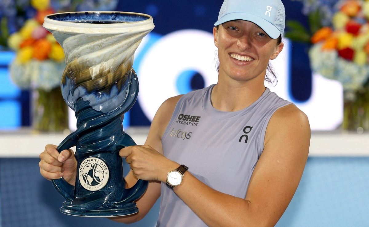 Iga Swiatek Wins Cincinnati Open Title, Defeats Jasmine Paolini 