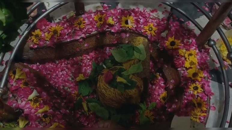 सावन का अंतिम सोमवार: बम भोले के जयघोष से गुंजायमान हुए शिवालय, कांवड़ियों ने किया जलाभिषेक