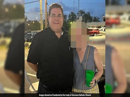 US Priest Accused Of Having Affair With 17-Year-Old Stripper, Paying Her Hush Money US Priest Accused Of Having Affair With 17-Year-Old Stripper, Paying Her Hush Money