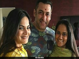 सलमान खान बहनों के लिए दिल खोलकर करते हैं खर्चा, रोल्स रॉयस कार से लेकर पैंट हाउस तक कर चुके हैं गिफ्ट सलमान खान बहनों के लिए दिल खोलकर करते हैं खर्चा, रोल्स रॉयस कार से लेकर पैंट हाउस तक कर चुके हैं गिफ्ट