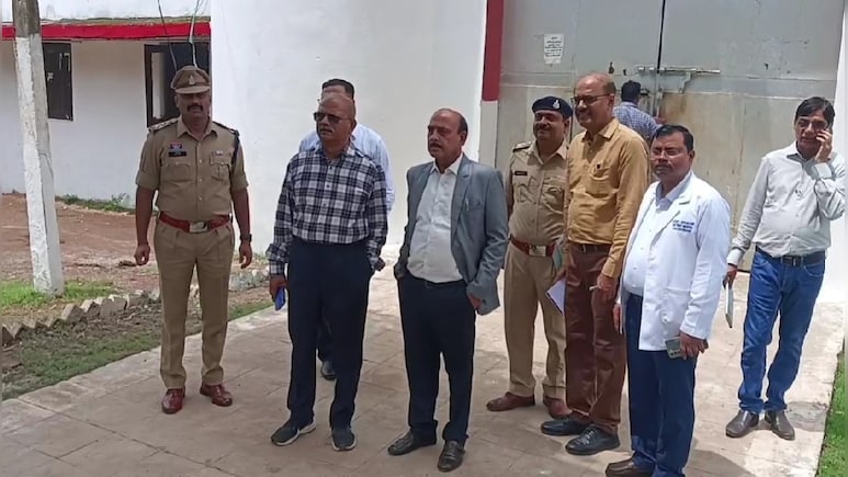 CG News: बालौदा बाजार पहुंची मानव अधिकार आयोग की टीम, अध्यक्ष ने कई संस्थानों में किया निरीक्षण