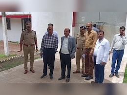 CG News: बालौदा बाजार पहुंची मानव अधिकार आयोग की टीम, अध्यक्ष ने कई संस्थानों में किया निरीक्षण CG News: बालौदा बाजार पहुंची मानव अधिकार आयोग की टीम, अध्यक्ष ने कई संस्थानों में किया निरीक्षण