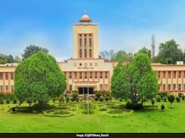 BIT Mesra Students Stage Protest After 'Blade' Attack On Female Student BIT Mesra Students Stage Protest After 'Blade' Attack On Female Student