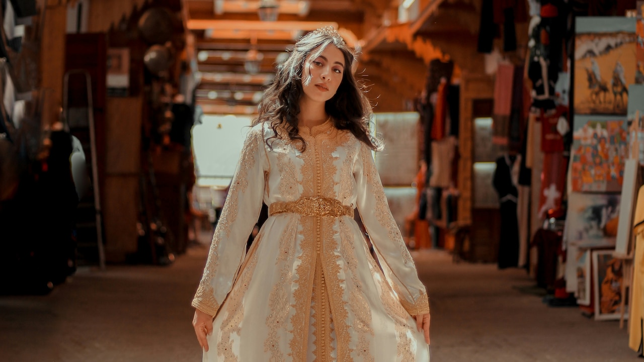 How To Style A Kaftan And Still Look Chic, Not Sleepy