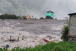 4 Dead, Many Missing In Uttarkashi Flash Floods 4 Dead, Many Missing In Uttarkashi Flash Floods
