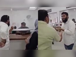 मराठी बोलो... मुंबई के सरकारी दफ्तर में MNS  कार्यकर्ताओं पर अकेले भारी पड़ा शख्स मराठी बोलो... मुंबई के सरकारी दफ्तर में MNS  कार्यकर्ताओं पर अकेले भारी पड़ा शख्स