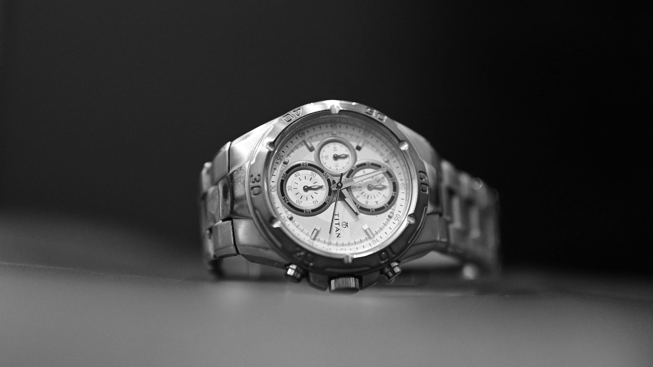 Get 5 Titan Edge Watches Under ₹25,000 for Men From Flipkart
