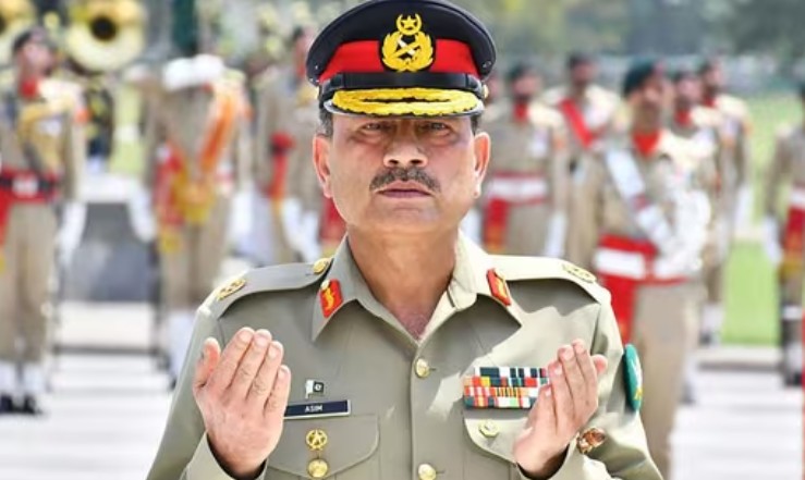 मुनीर की 'न्यूक्लियर नौटंकी' पर चुन-चुन मारी जा रही तंज भरी मिसाइलें, जानें किसने कैसे मजे लिए