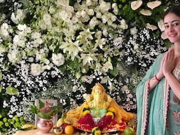 Ganesh Chaturthi Looks: गणेश चतुर्थी पर लगना है सबसे खूबसूरत तो सेलेब्स के इन लुक्स से ले लीजिए इंस्पिरेशन Ganesh Chaturthi Looks: गणेश चतुर्थी पर लगना है सबसे खूबसूरत तो सेलेब्स के इन लुक्स से ले लीजिए इंस्पिरेशन