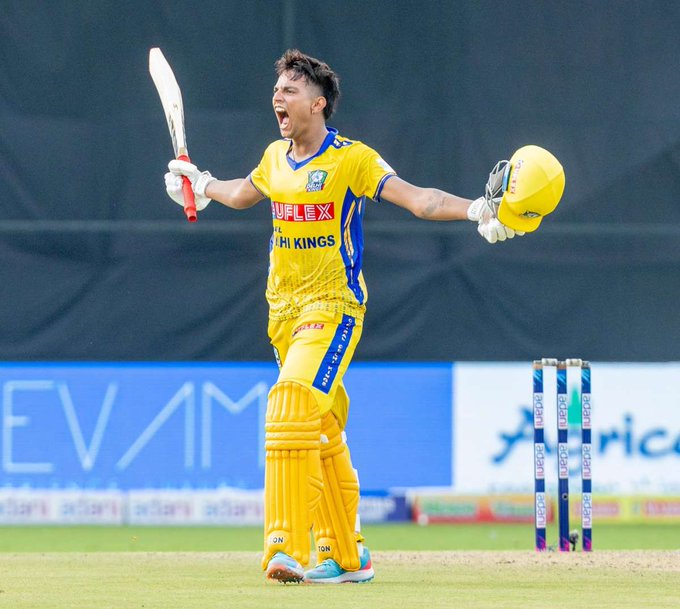 हार्ट सर्जरी कराकर लौटे क्रिकेटर ने DPL में मचाया तहलका...दिल में था 17 MM छेद