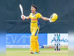 हार्ट सर्जरी कराकर लौटे क्रिकेटर ने DPL में मचाया तहलका...दिल में था 17 MM छेद हार्ट सर्जरी कराकर लौटे क्रिकेटर ने DPL में मचाया तहलका...दिल में था 17 MM छेद