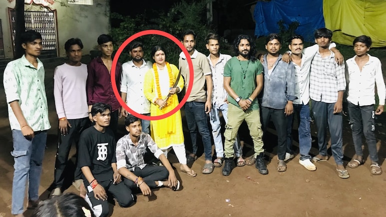 Brother Kills Man For Harassing Sister In Madhya Pradesh, Uses Her Birthday Cake Knife Brother Kills Man For Harassing Sister In Madhya Pradesh, Uses Her Birthday Cake Knife