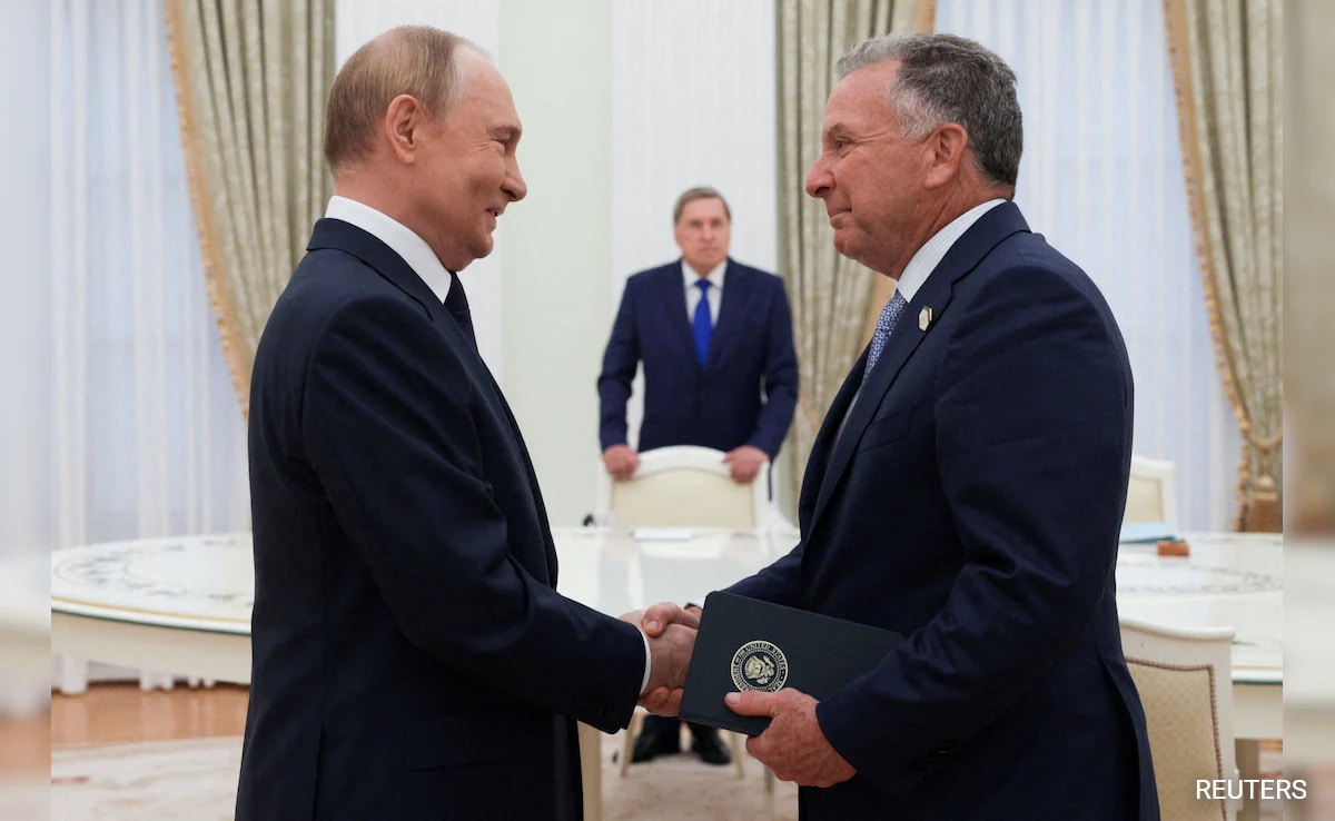 US Envoy Steve Witkoff Meets Putin In Moscow As Trump's Ukraine Ceasefire Deadline Looms