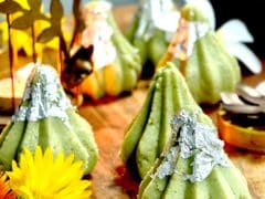 Guava & Pomegranate Modak