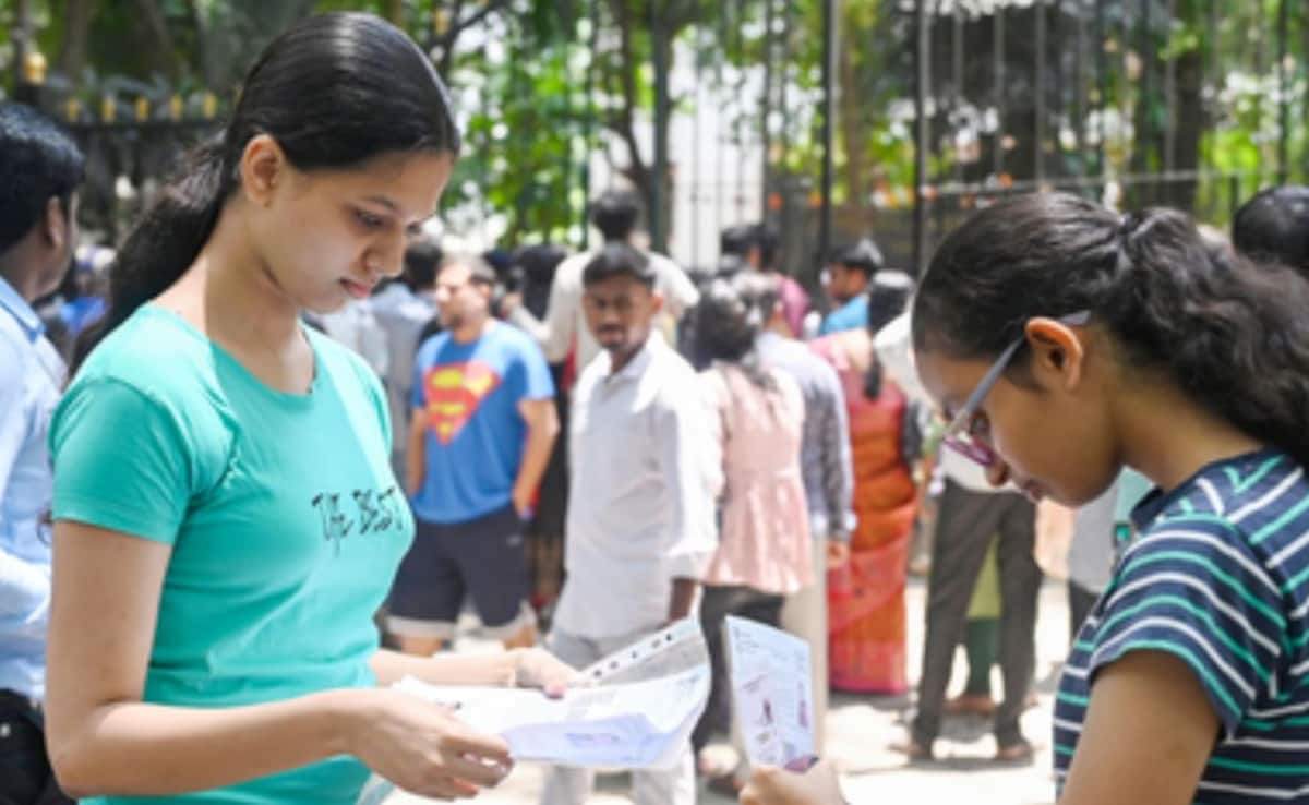 NEET UG 2026 एग्जाम को लेकर MP पुलिस अलर्ट, परीक्षा में गड़बड़ी रोकने के लिए ‘फूलप्रूफ’ प्लान तैयार