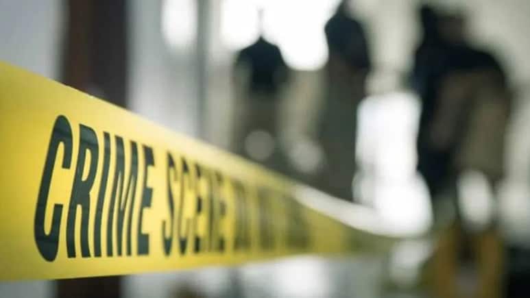दिल्ली में ट्रिपल मर्डर, महिला की मुंह बांधकर की हत्या, पुलिस जांच में जुटी