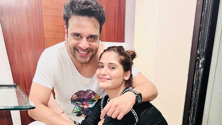 4 बहनें फिर भी सूना पड़ा है कृष्णा अभिषेक का राखी का त्योहार, एक्टर ने कहा- मेरी चारों बहनें लूटेरी... 4 बहनें फिर भी सूना पड़ा है कृष्णा अभिषेक का राखी का त्योहार, एक्टर ने कहा- मेरी चारों बहनें लूटेरी...