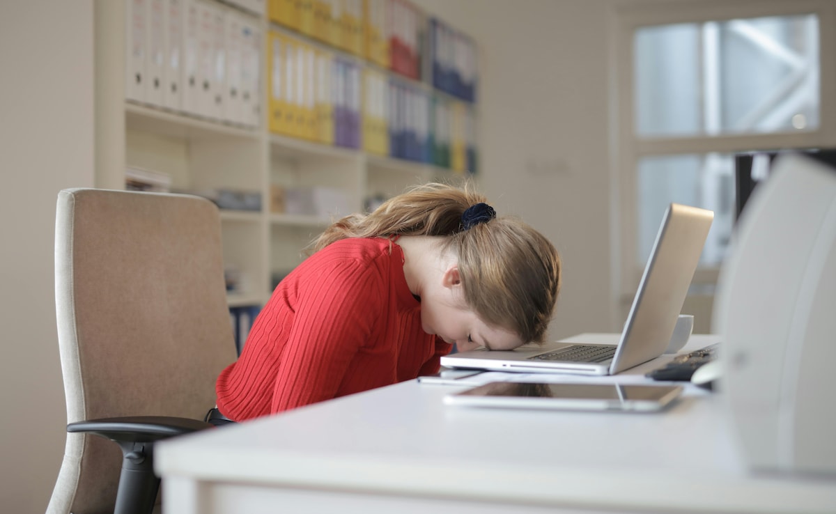 Tiredness To Tingling: Nutritionist Reveals How Your Body Reacts When Nutrient Deficient