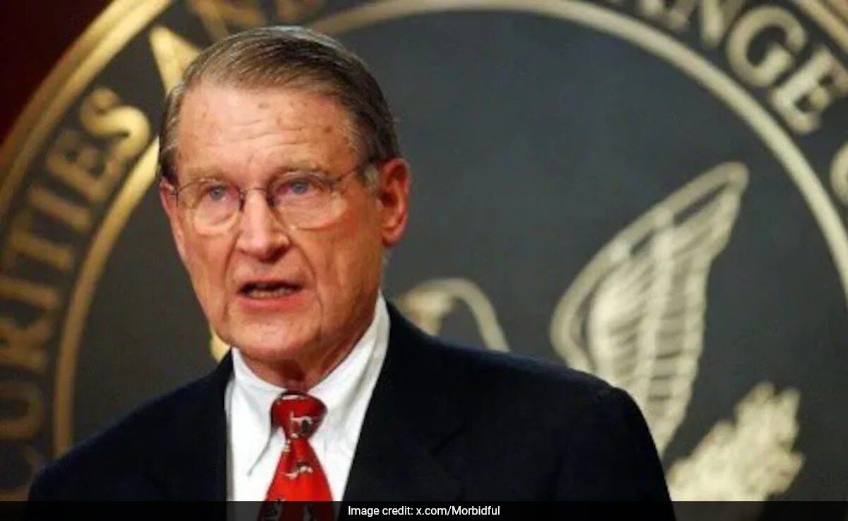 Вашингтон Уилям Н Уебстър бившият директор на ФБР и ЦРУ