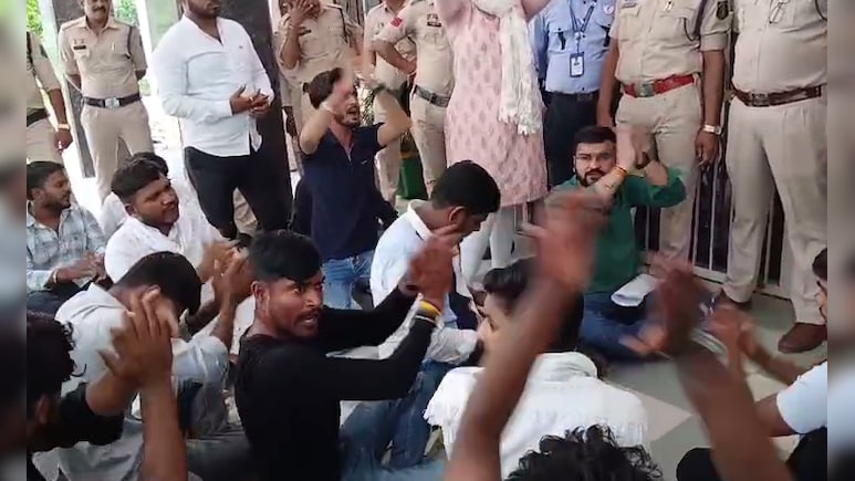 गुरु घासीदास सेंट्रल यूनिवर्सिटी में NSUI का घेराव, कुलपति पर गंभीर आरोप