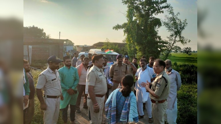 बिगौड़ी अग्निकांड: मुस्लिम परिवारों के घर-दुकान फूंकने पर प्रशासन का बड़ा एक्शन, 8 आरोपियों पर साम्प्रदायिक तनाव फैलाने का केस दर्ज बिगौड़ी अग्निकांड: मुस्लिम परिवारों के घर-दुकान फूंकने पर प्रशासन का बड़ा एक्शन, 8 आरोपियों पर साम्प्रदायिक तनाव फैलाने का केस दर्ज