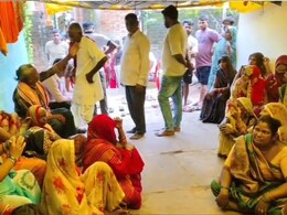 Wife Murder: गर्भवती पत्नी को पत्थर से कुचलकर मार डाला, दोनों के बीच चल रहा था विवाद, आरोपी पति गिरफ्तार Wife Murder: गर्भवती पत्नी को पत्थर से कुचलकर मार डाला, दोनों के बीच चल रहा था विवाद, आरोपी पति गिरफ्तार