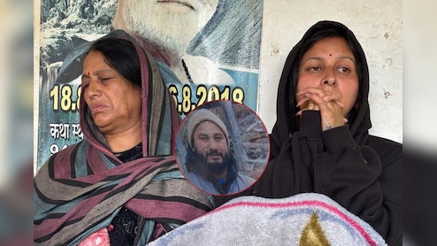 बेसुध मां, पत्नी के सूखे आंसू... धराली में लापता पति की तलाश में भटक रही कोमल, झकझोर देगा परिवार का ये दर्द