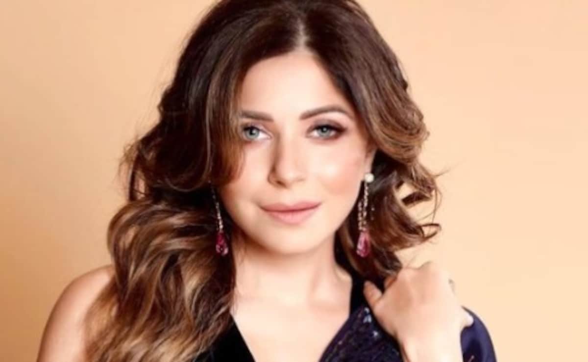 Kanika Kapoor Claims Singers In India Get Rs 101 For Their Songs: "They Say That They are Doing You A Favour"