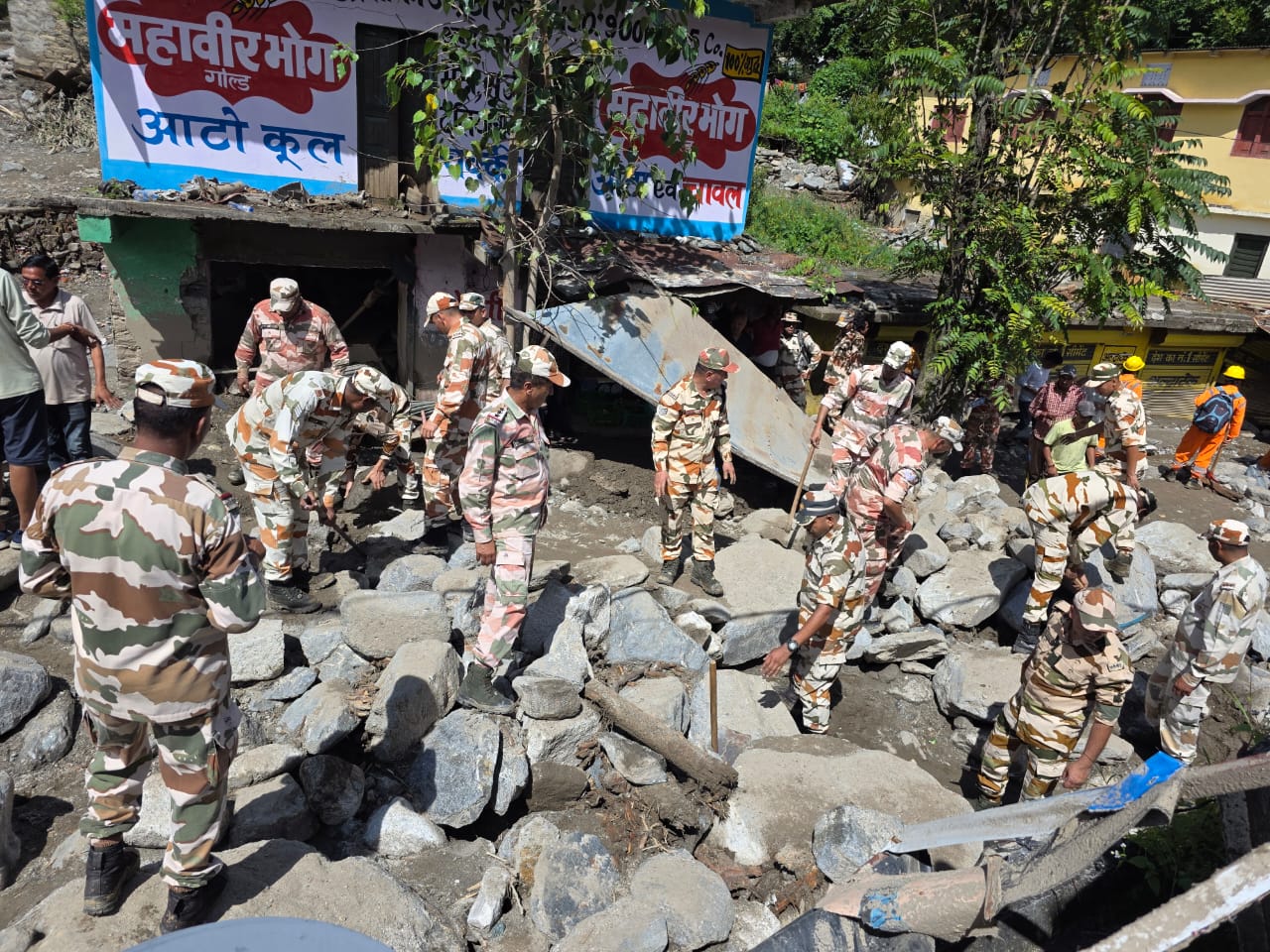 थराली में बादल फटने के बाद भारी तबाही, राहत-बचाव कार्य में जुटा ITBP, तस्वीरों से समझें हालात