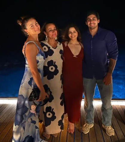 Alia Bhatt's Famjam With Sister Shaheen, Mom Soni Razdan From A Beach Vacation