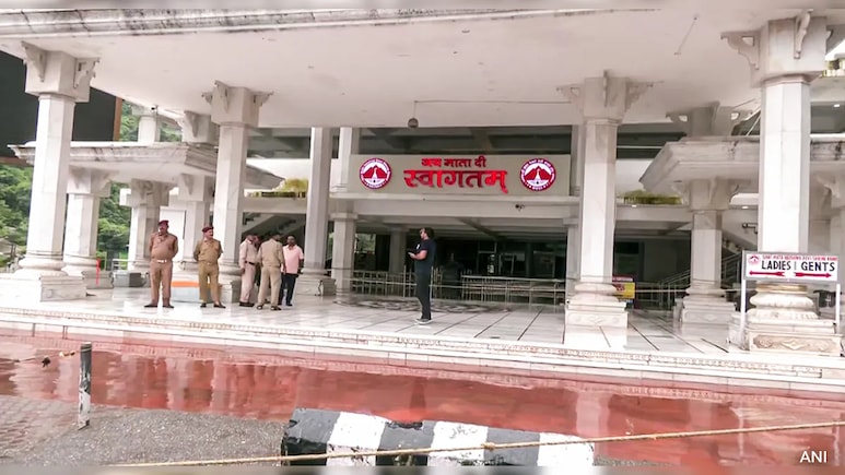 Vaishno Devi Yatra Halted For Fifth Day After Landslides In Jammu And Kashmir Vaishno Devi Yatra Halted For Fifth Day After Landslides In Jammu And Kashmir