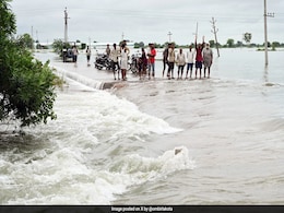 11 Killed In Rain, Floods, Landslides Across India, Jharkhand Worst Hit 11 Killed In Rain, Floods, Landslides Across India, Jharkhand Worst Hit