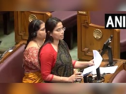 अतीक अहमद जैसे अपराधियों को मिट्टी मिलाया...सीएम योगी का आभार जताते हुए सपा विधायक पूजा पाल अतीक अहमद जैसे अपराधियों को मिट्टी मिलाया...सीएम योगी का आभार जताते हुए सपा विधायक पूजा पाल