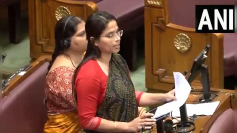 अतीक अहमद जैसे अपराधियों को मिट्टी मिलाया...सीएम योगी का आभार जताते हुए सपा विधायक पूजा पाल अतीक अहमद जैसे अपराधियों को मिट्टी मिलाया...सीएम योगी का आभार जताते हुए सपा विधायक पूजा पाल