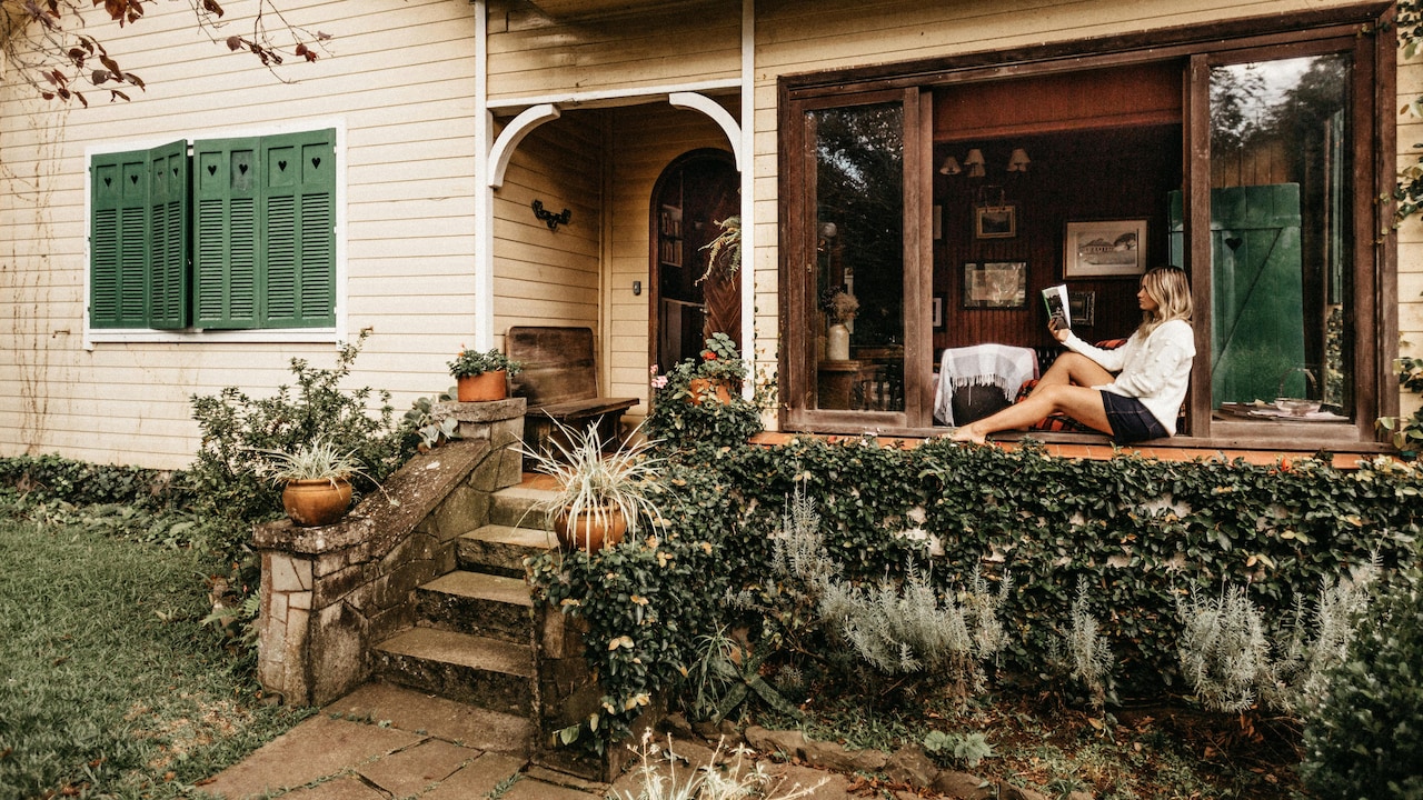 5 Easy ways to make your garden look designer 