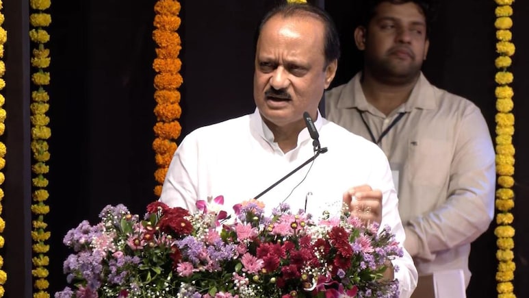 'बीडीडी चाळींप्रमाणे धारावीचे स्वप्न महायुती सरकारच पूर्ण करणार', अजित पवारांंचं मोठं आश्वासन 'बीडीडी चाळींप्रमाणे धारावीचे स्वप्न महायुती सरकारच पूर्ण करणार', अजित पवारांंचं मोठं आश्वासन