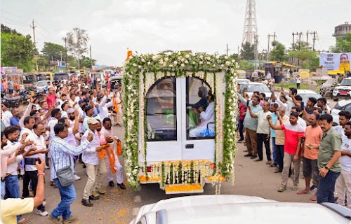 All roads In Jharkhand Lead To Shibu Soren's Native Village Nemra
