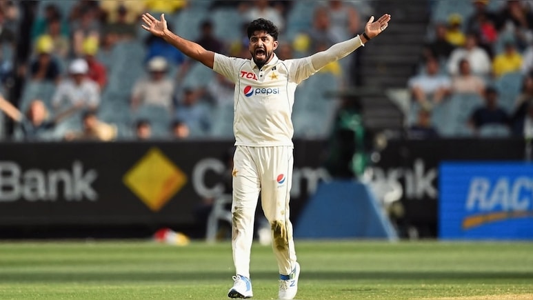 'तो ईमानदारी से बताएं...', Asia Cup के लिए टीम में नहीं मिली जगह तो बागी हुआ पाकिस्तानी स्टार